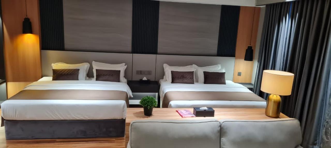 Extreme Boutique Hotel Kluang Buitenkant foto